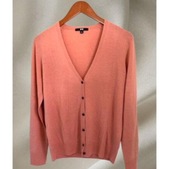 Uniqlo Womens Pink Wool Button-Up Cardigan Sweater Size M - Picture 1 of 8